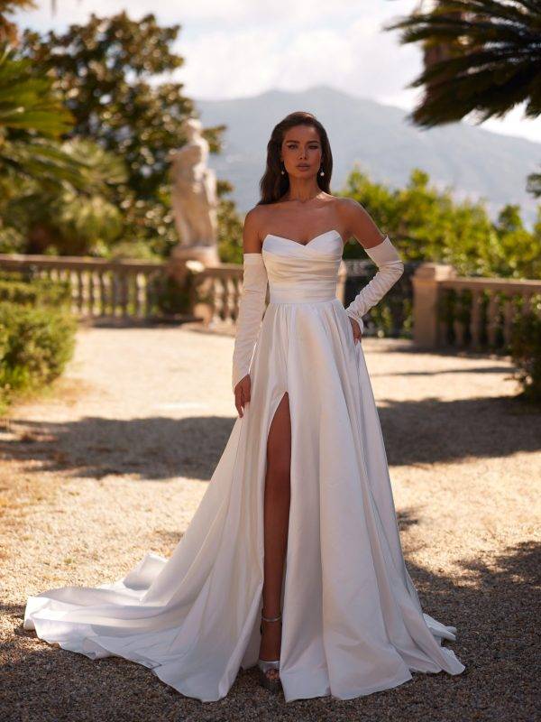 1402-1-Lady-Di-Bride-wedding-dress